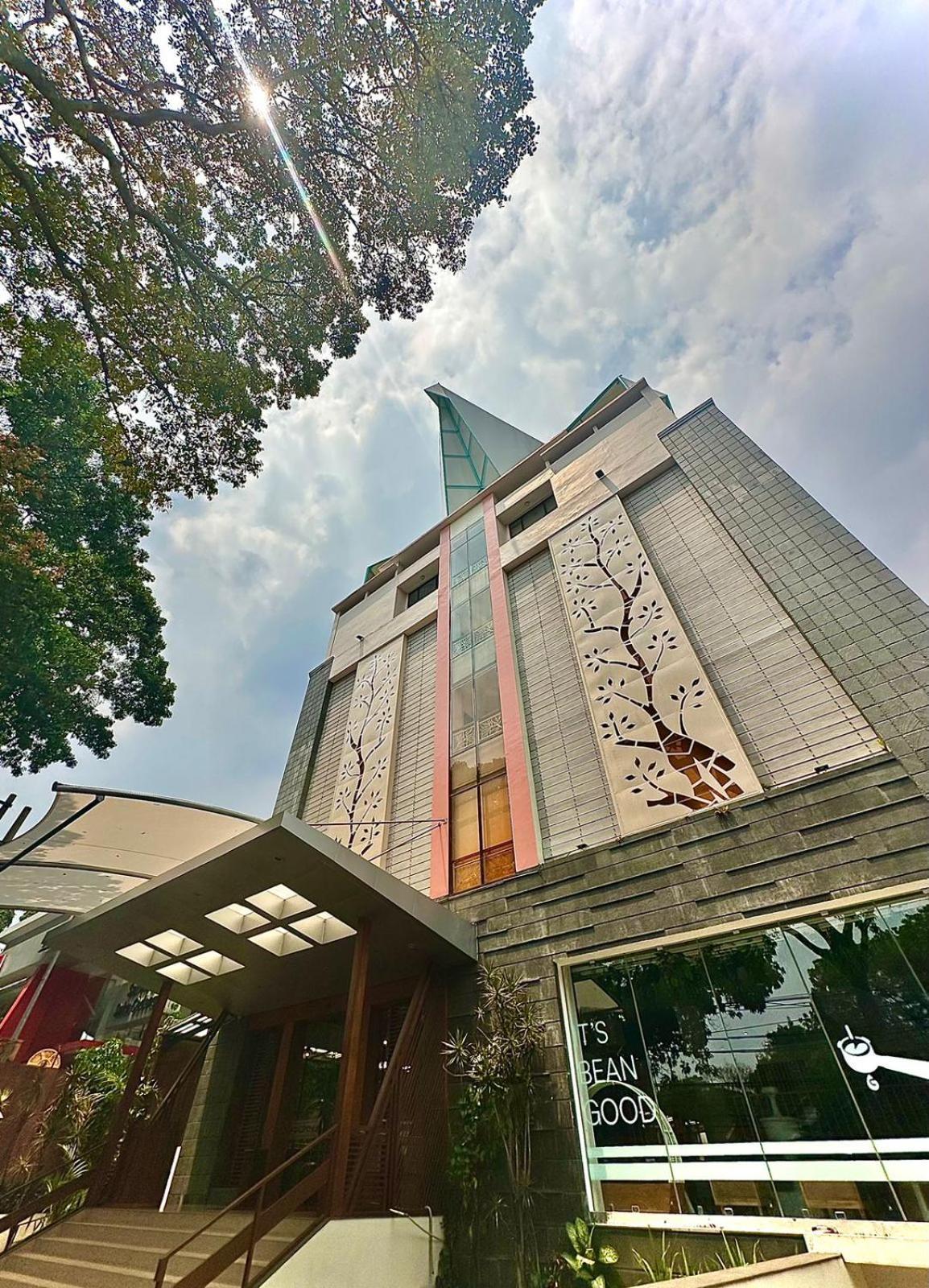 Hemangini Hotel Bandung Exterior foto