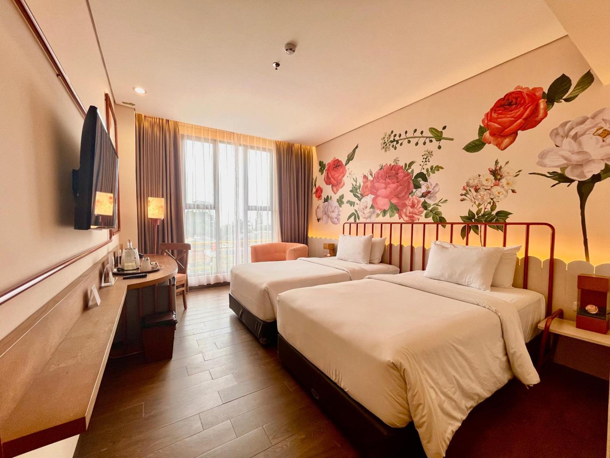Hemangini Hotel Bandung Exterior foto